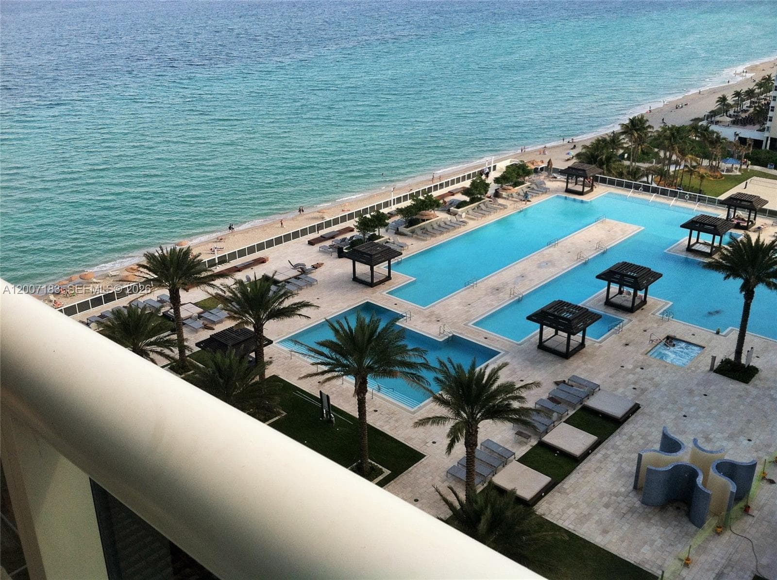 BEACH CLUB TWO CONDO · #1705 in Hallandale Beach - Photo 4