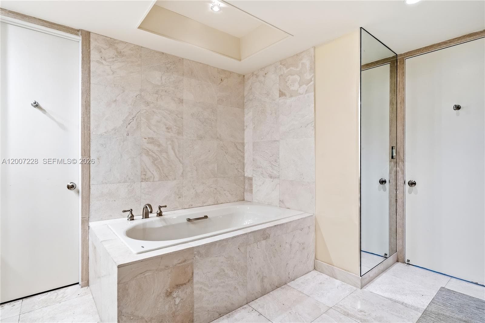 MARINA TOWER CONDO · #7B in Aventura - Photo 27