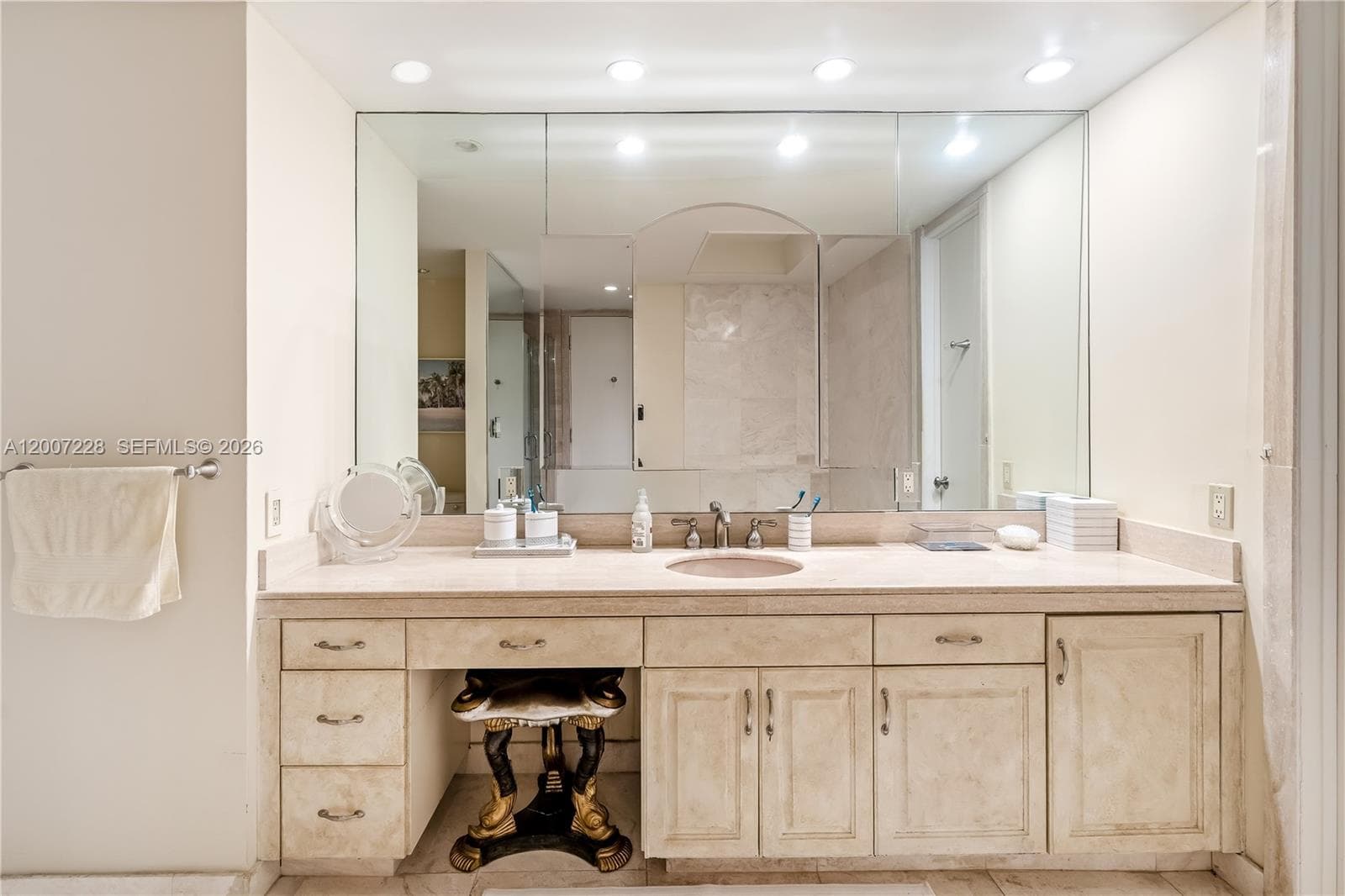 MARINA TOWER CONDO · #7B in Aventura - Photo 24