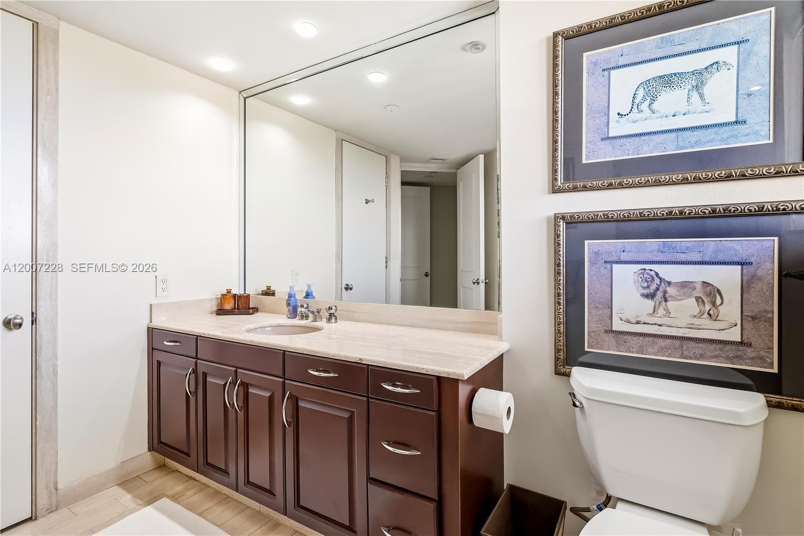 MARINA TOWER CONDO · #7B in Aventura - Photo 33