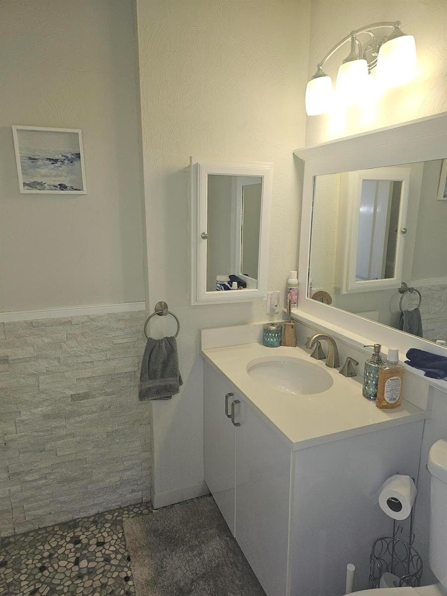 Guest Bathroom