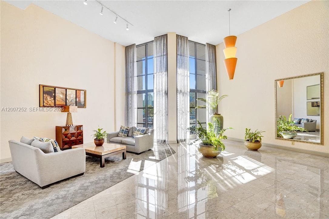 TOWERS OF OCEANVIEW EAST · #319 in Hallandale Beach - Photo 67