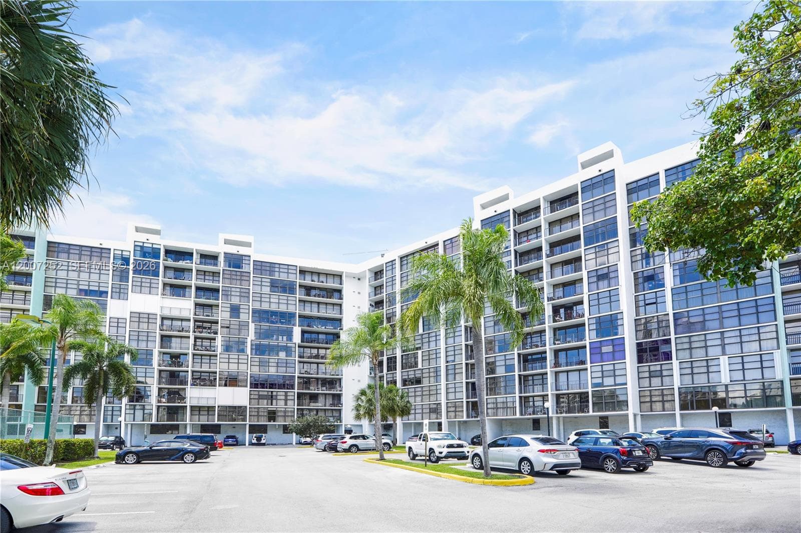 TOWERS OF OCEANVIEW EAST · #319 in Hallandale Beach - Photo 63