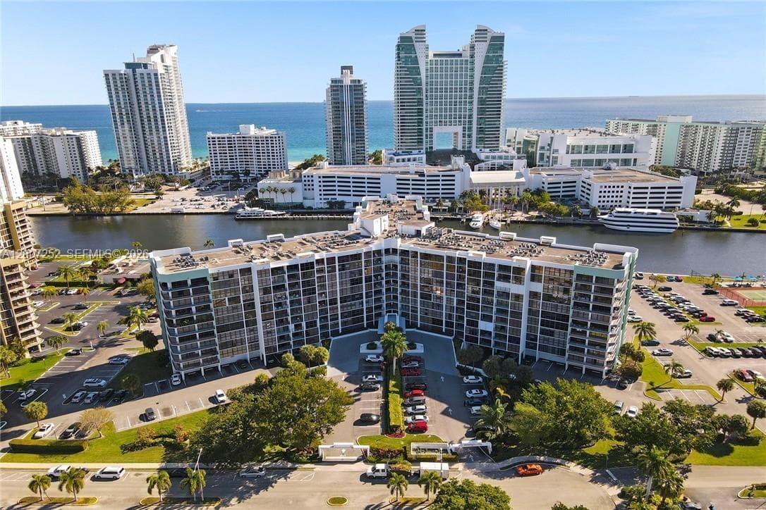 TOWERS OF OCEANVIEW EAST · #319 in Hallandale Beach - Photo 66