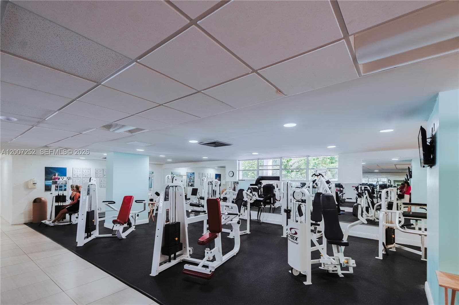 TOWERS OF OCEANVIEW EAST · #319 in Hallandale Beach - Photo 49