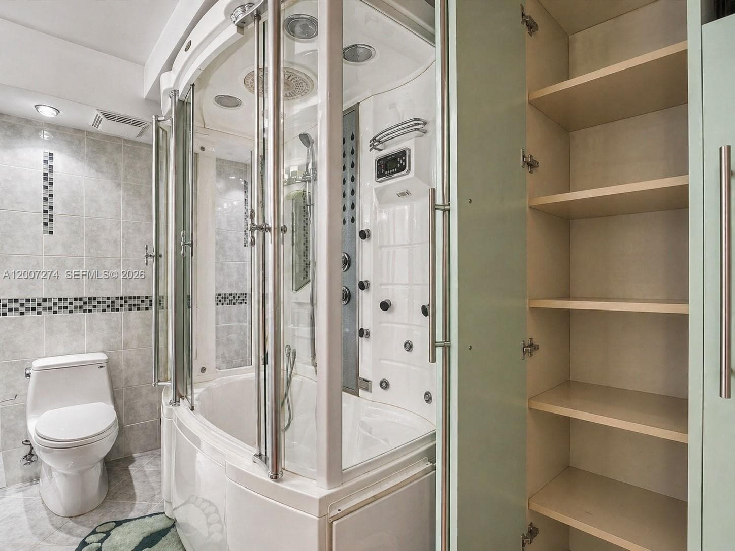 WINSTON TOWERS 200 · #1904 in Sunny Isles Beach - Photo 14