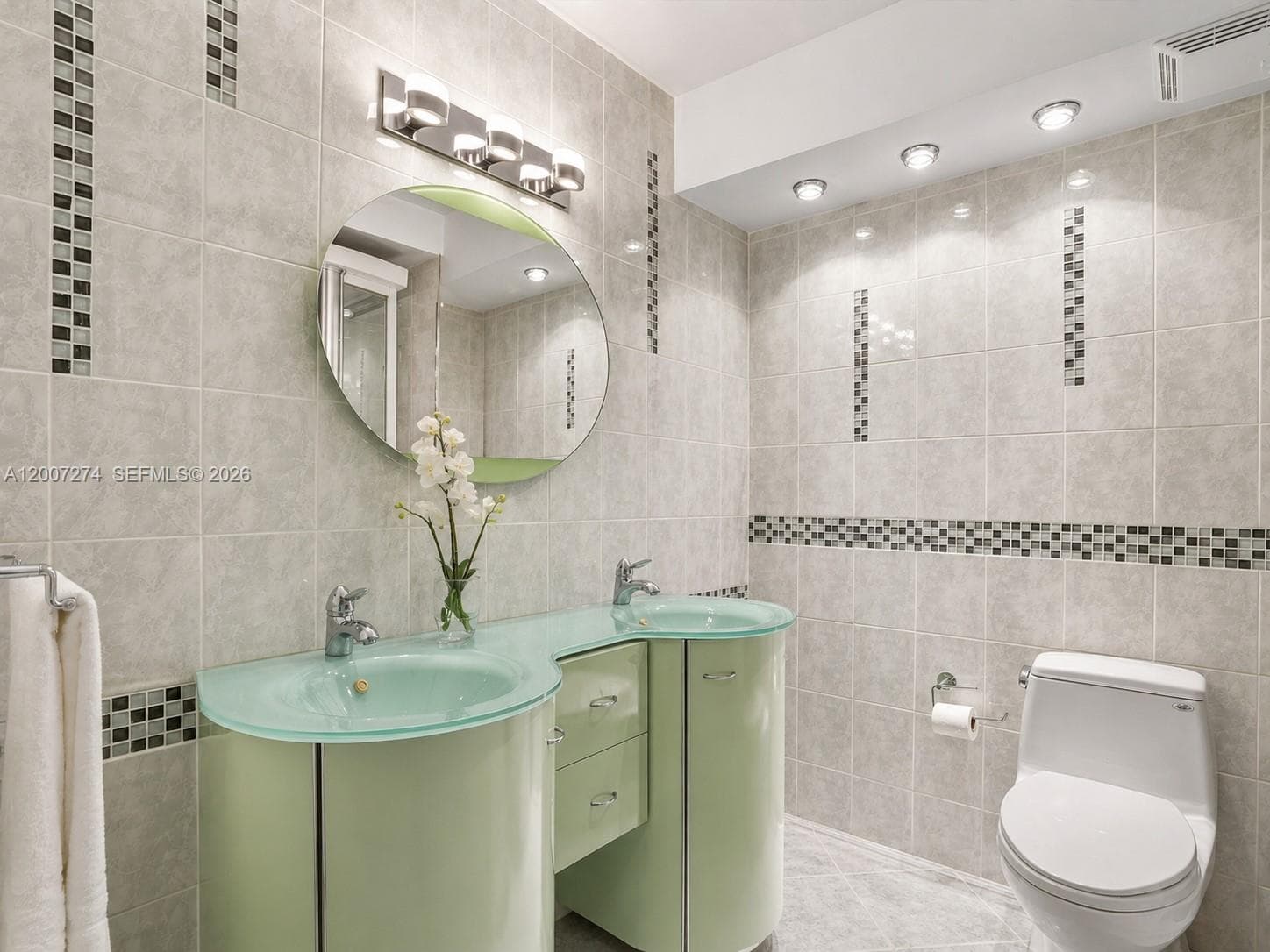WINSTON TOWERS 200 · #1904 in Sunny Isles Beach - Photo 15