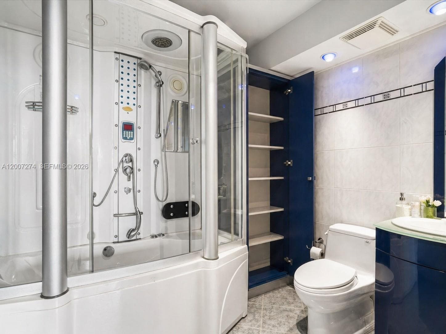 WINSTON TOWERS 200 · #1904 in Sunny Isles Beach - Photo 21