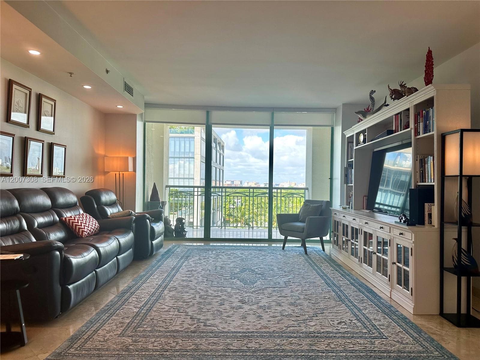 Ritz-Carlton Coconut Grove · #805 in Coconut Grove - Photo 2