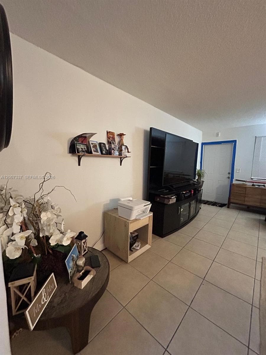LSOLEI AT HALLANDALE BEAC · #104 in Hallandale Beach - Photo 14