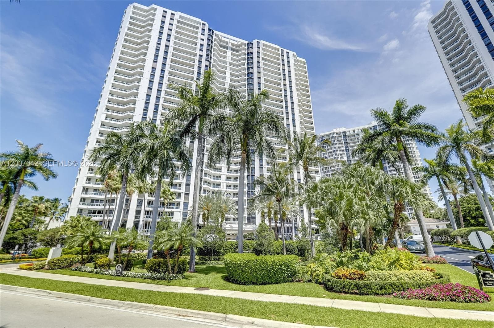 NORTH TOWER AT THE POINT · #605 in Aventura - Photo 42