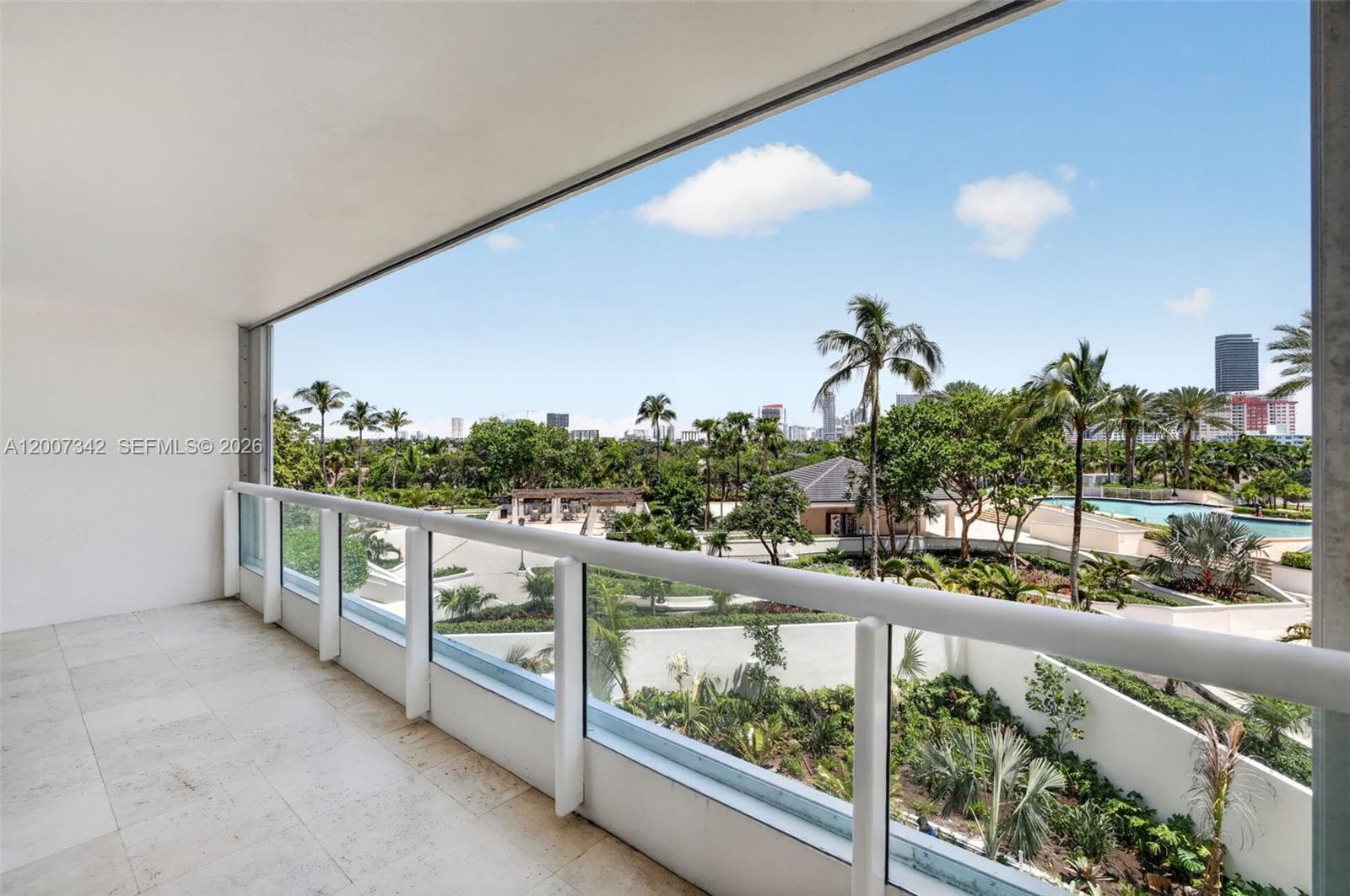 NORTH TOWER AT THE POINT · #605 in Aventura - Photo 28