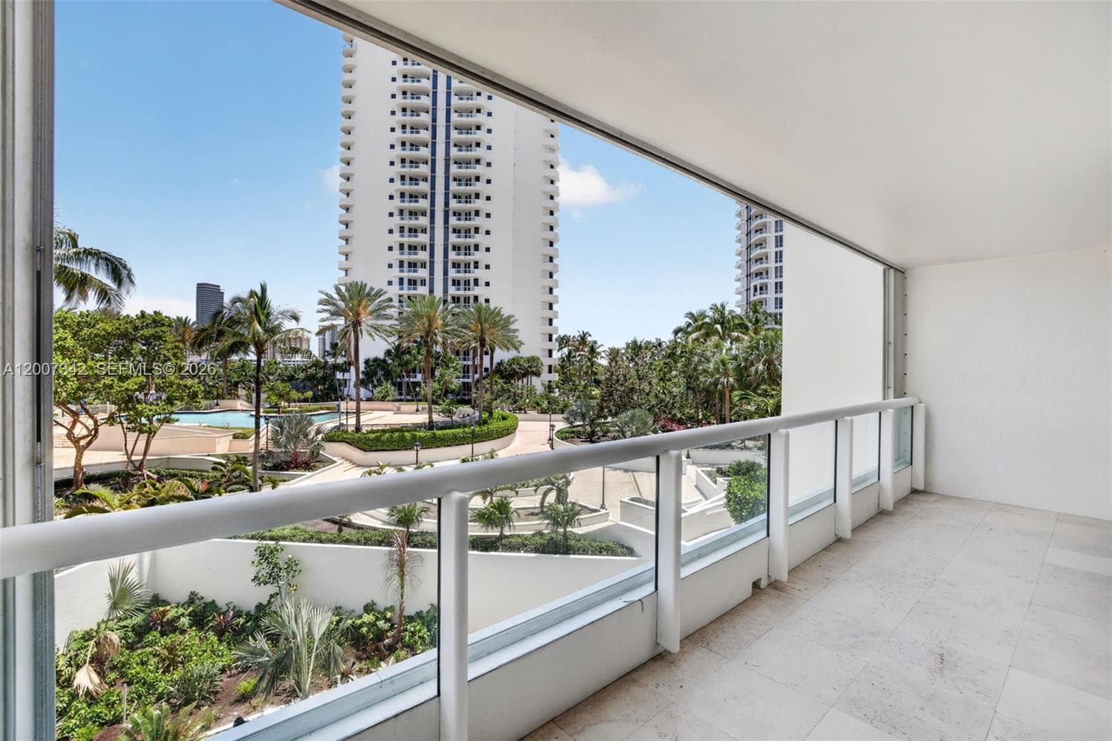 NORTH TOWER AT THE POINT · #605 in Aventura - Photo 20