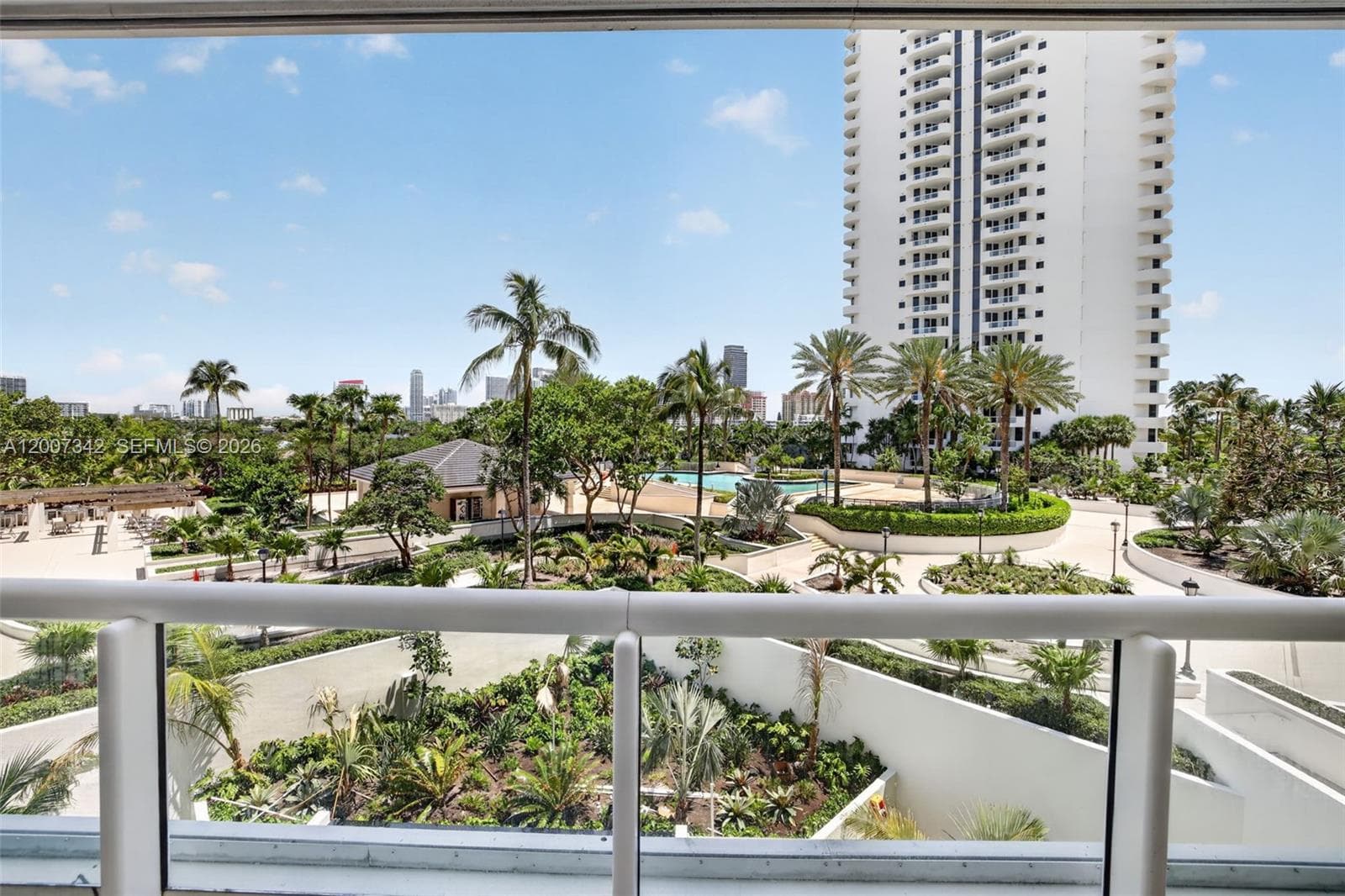 NORTH TOWER AT THE POINT · #605 in Aventura - Photo 19