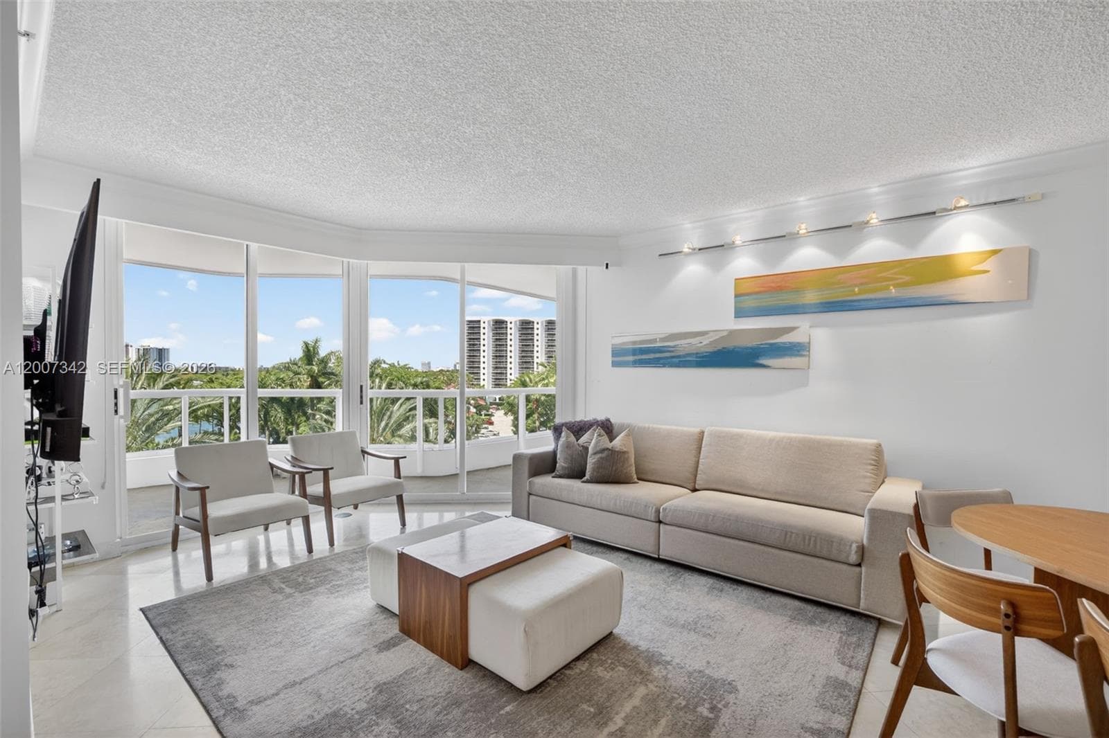 NORTH TOWER AT THE POINT · #605 in Aventura - Photo 4