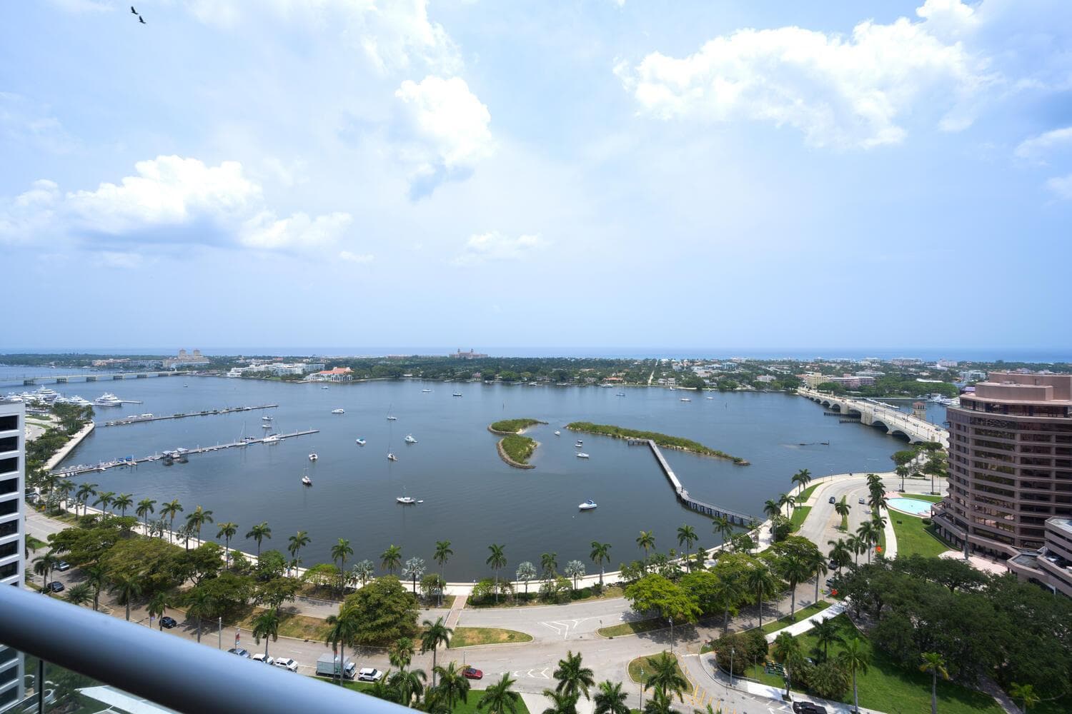 525 S Flagler Dr Unit 26h West-large-001