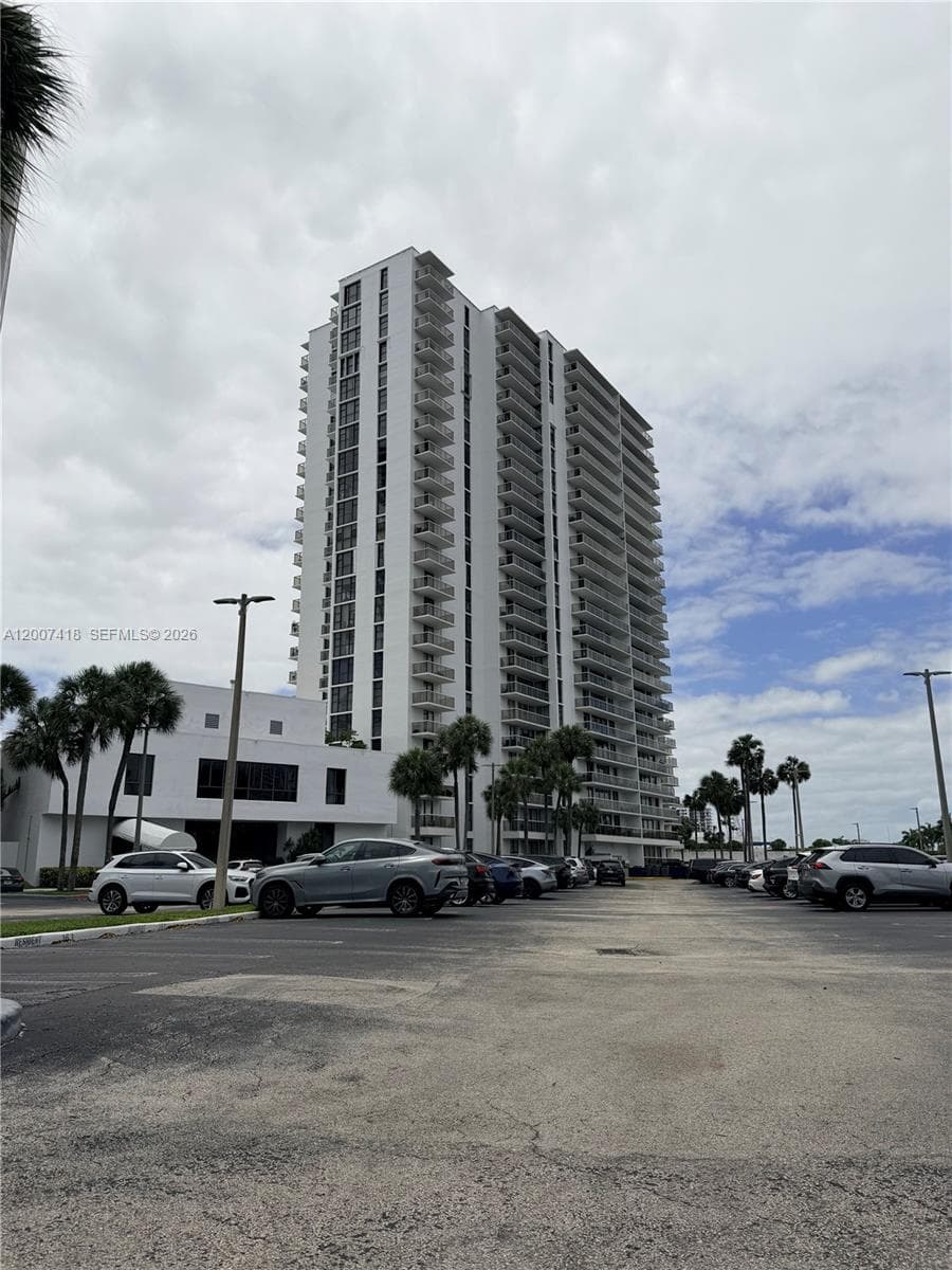 Flanco Condo. Assn. Inc. · #607 in Aventura - Photo 30