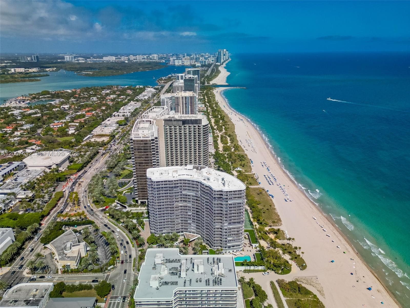 Majestic Tower · #T4 in Bal Harbour - Photo 16