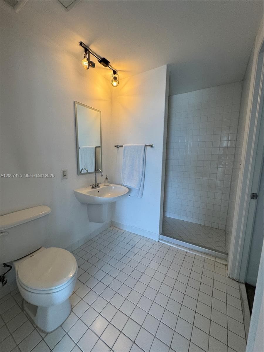 Neo Lofts · #909 in Miami - Photo 18