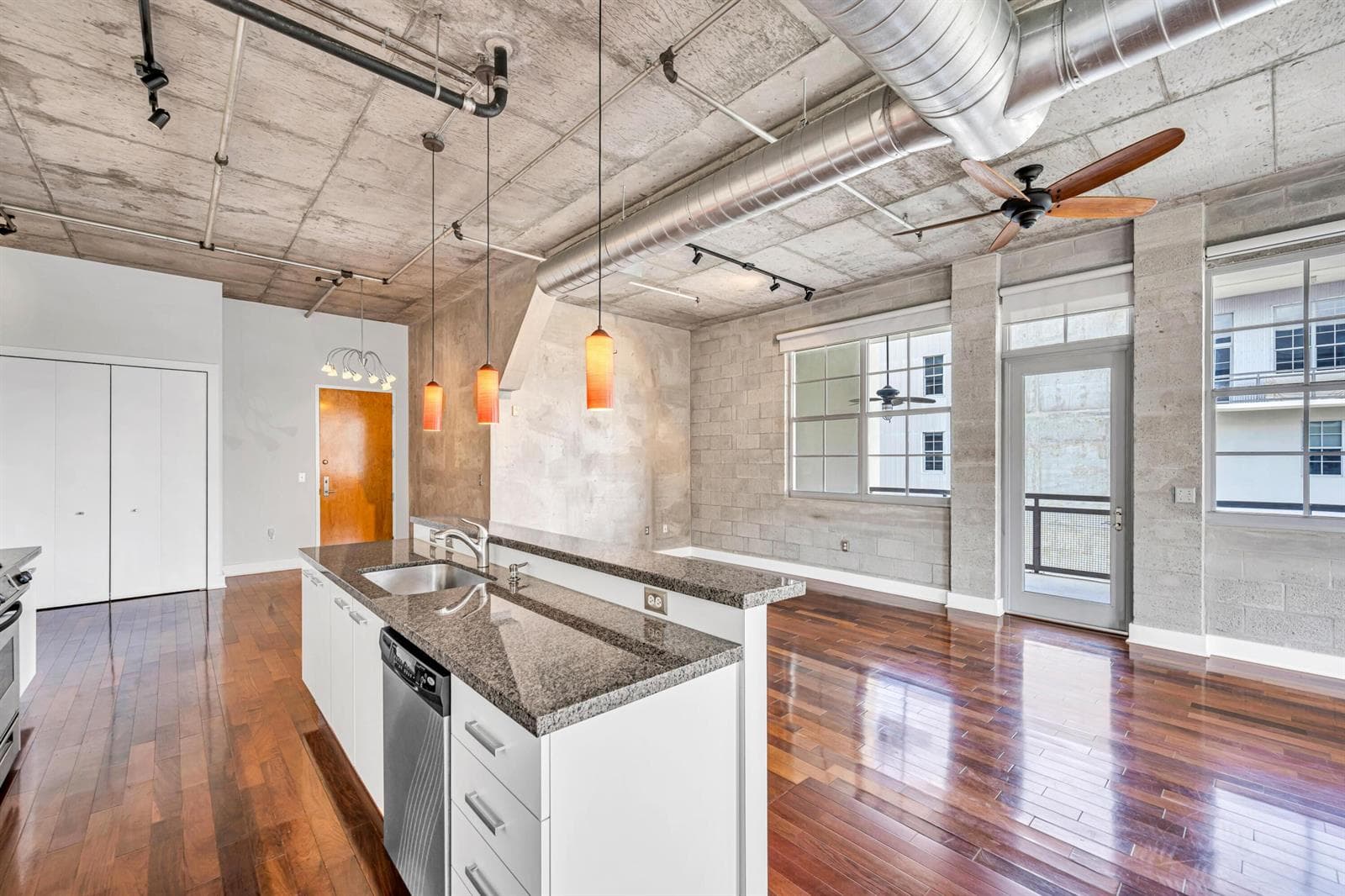411 NW 1ST AVE #605--10
