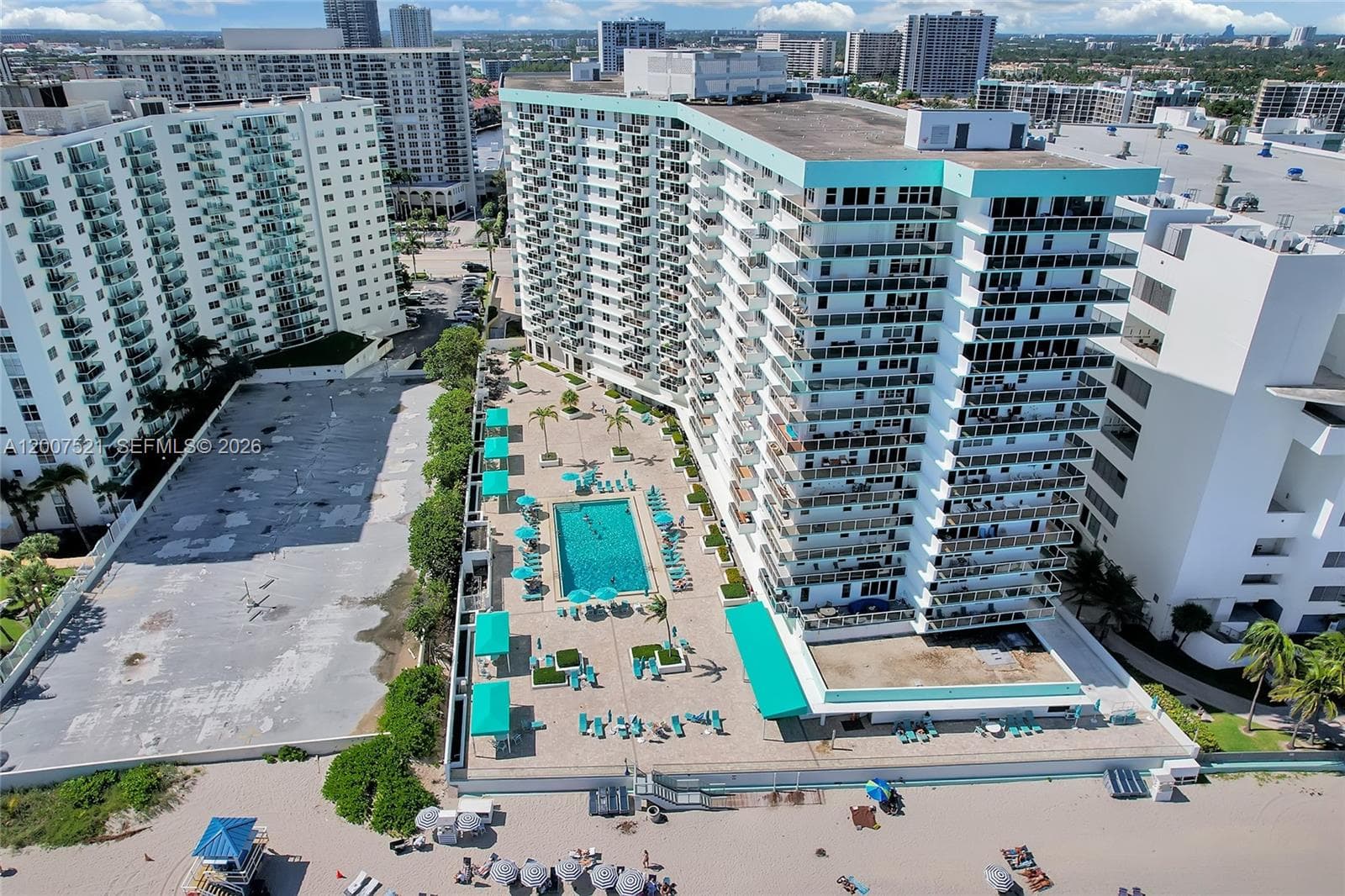 SEA AIR TOWERS CONDO · #1519 in Hollywood - Photo 26