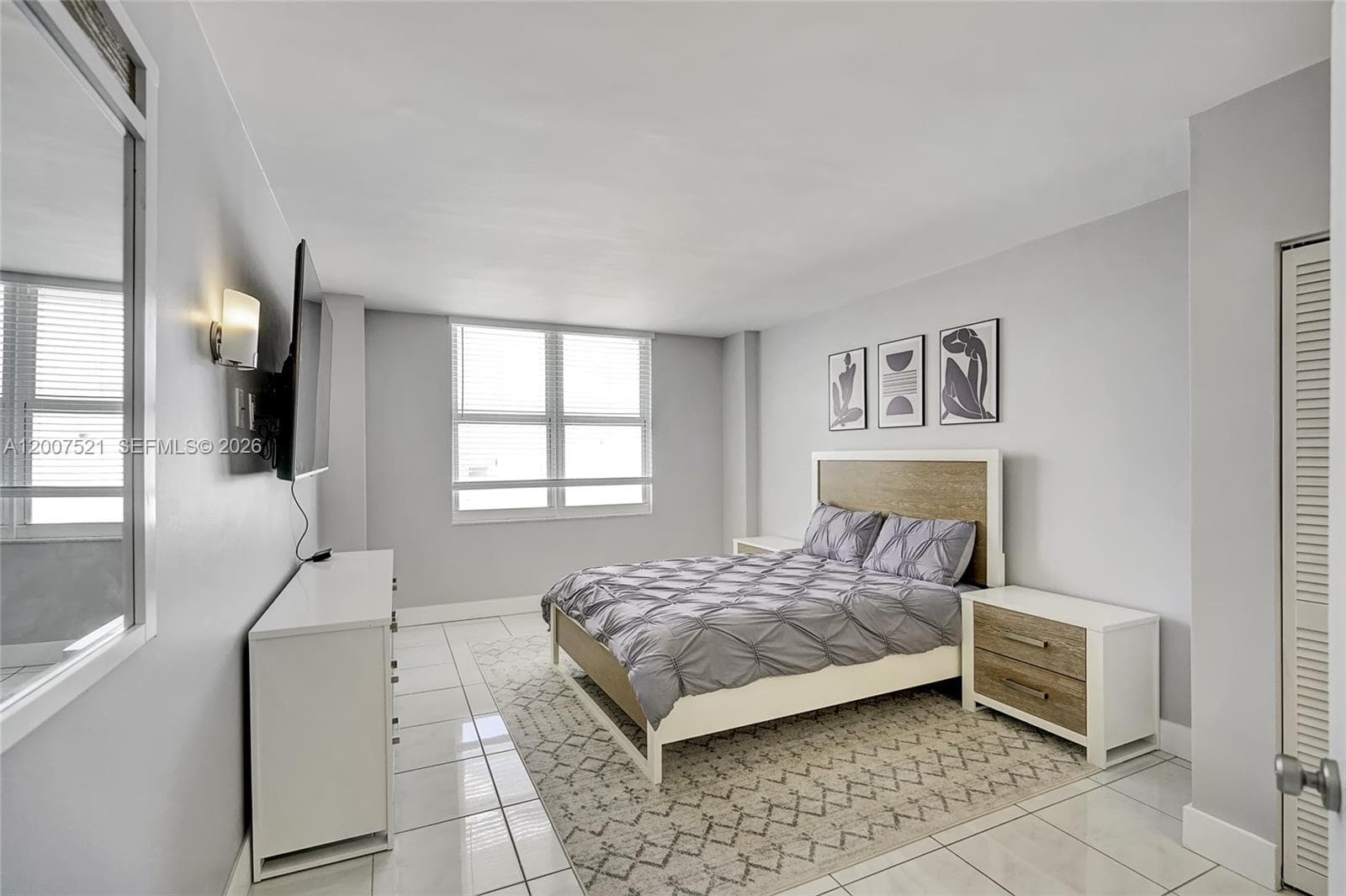 SEA AIR TOWERS CONDO · #1519 in Hollywood - Photo 10