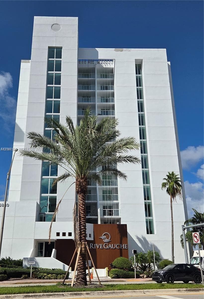 LA RIVE GAUCHE · #1006 in Miami Beach - Photo 13