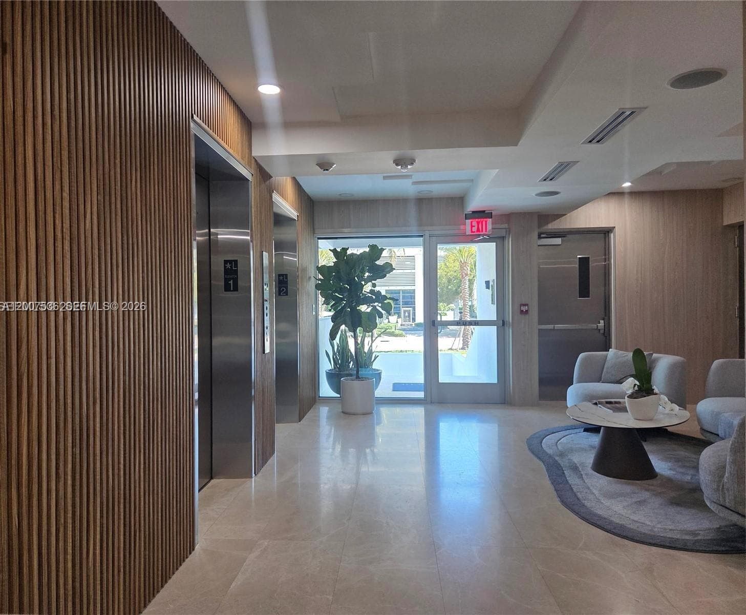 LA RIVE GAUCHE · #1006 in Miami Beach - Photo 15