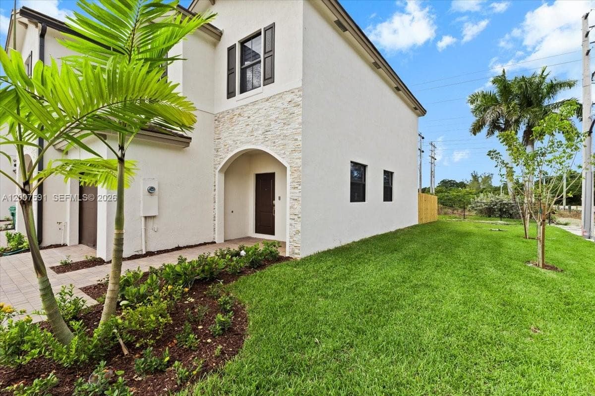 23210 SW 133rd Ct photo 2