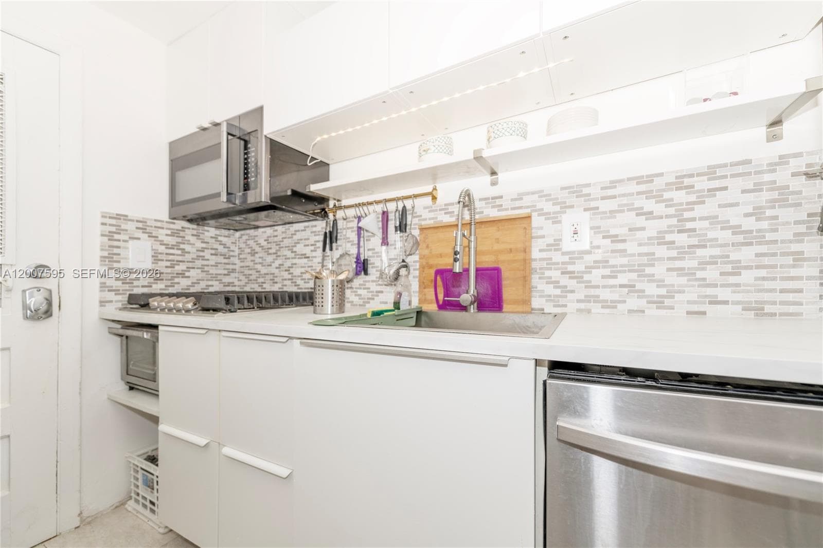 525 MERIDIAN CONDO · #204 in Miami Beach - Photo 14