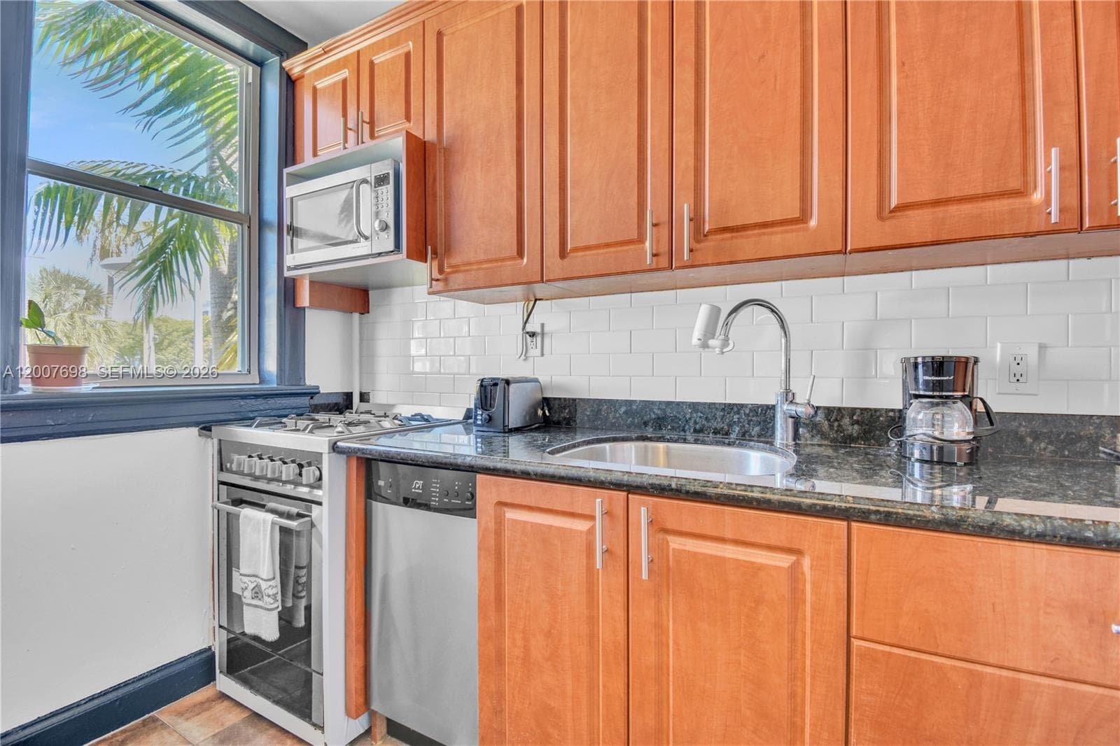 THE ESPLANADE BEACH CONDO · #201 in Miami Beach - Photo 13