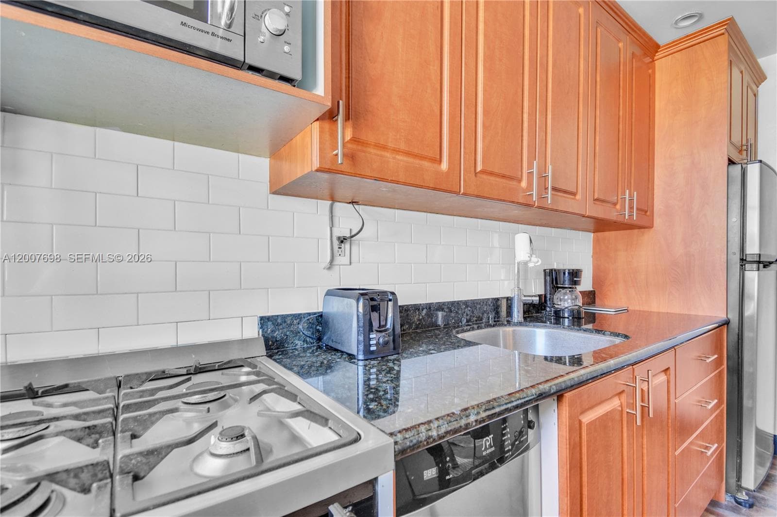 THE ESPLANADE BEACH CONDO · #201 in Miami Beach - Photo 11