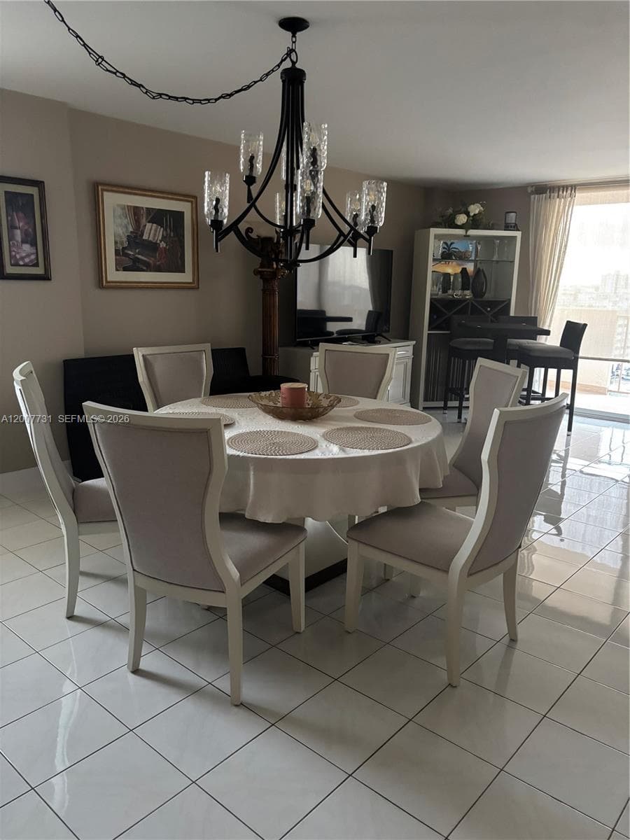 Prince George · #4L in Hallandale Beach - Photo 16