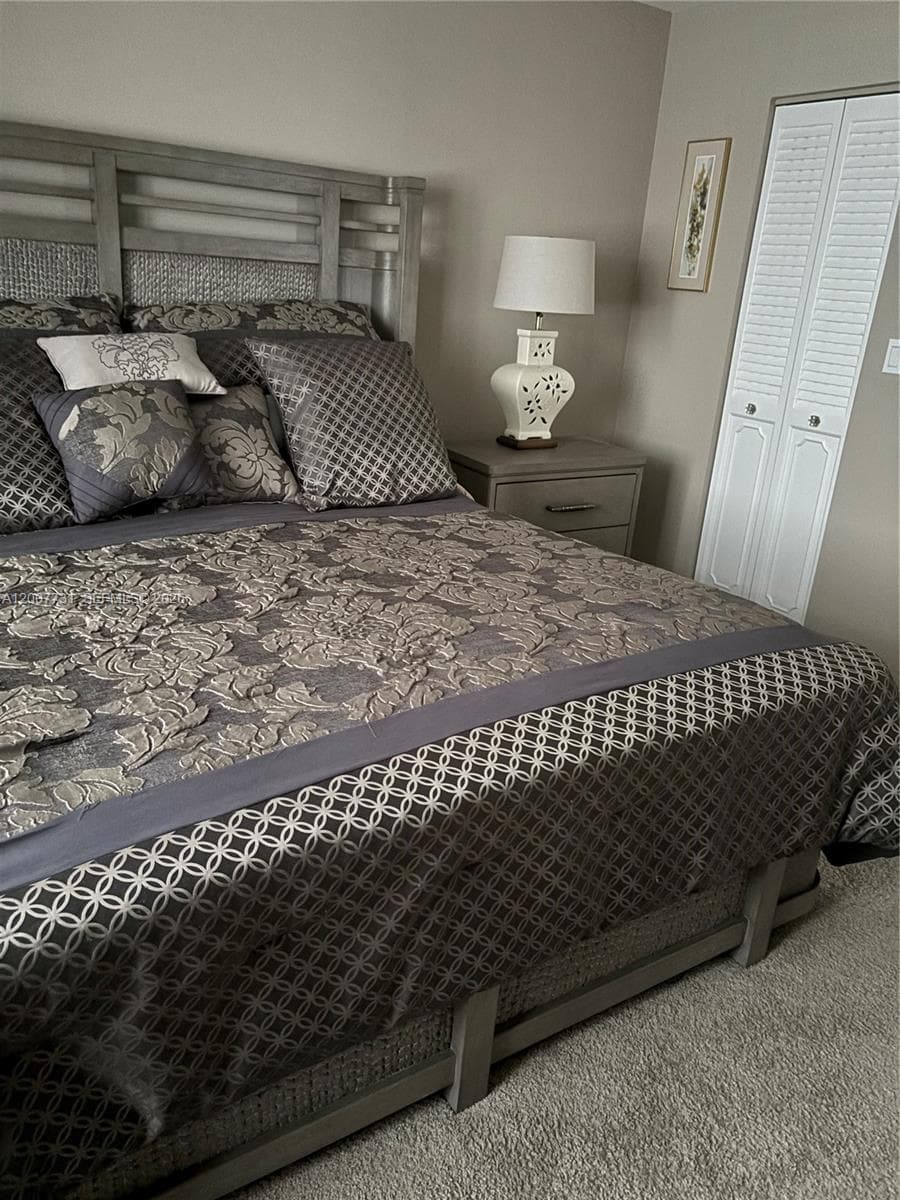 Prince George · #4L in Hallandale Beach - Photo 12