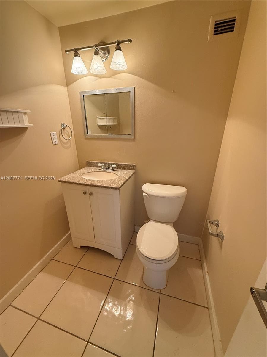 THE AMETHYST CONDO · #906 in Miami Beach - Photo 2