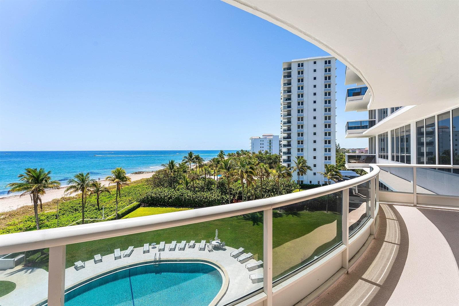 036-700SouthOceanBoulevard-BocaRaton-FL-