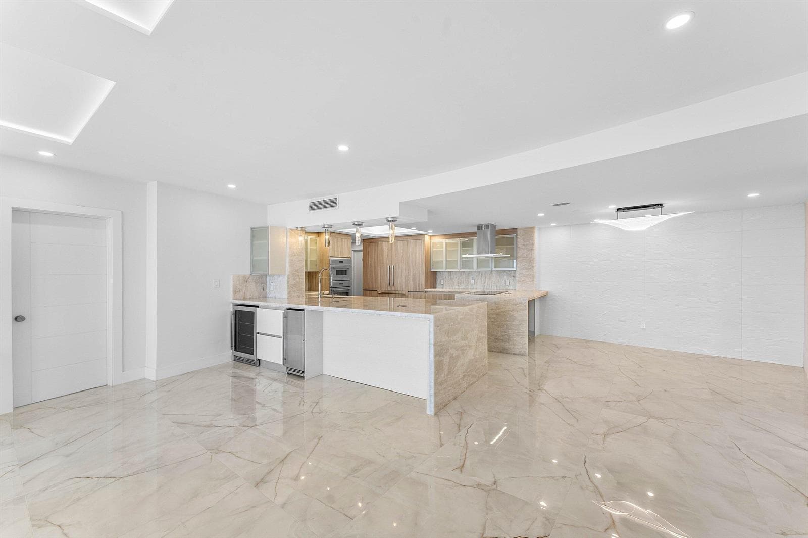 002-700SouthOceanBoulevard-BocaRaton-FL-