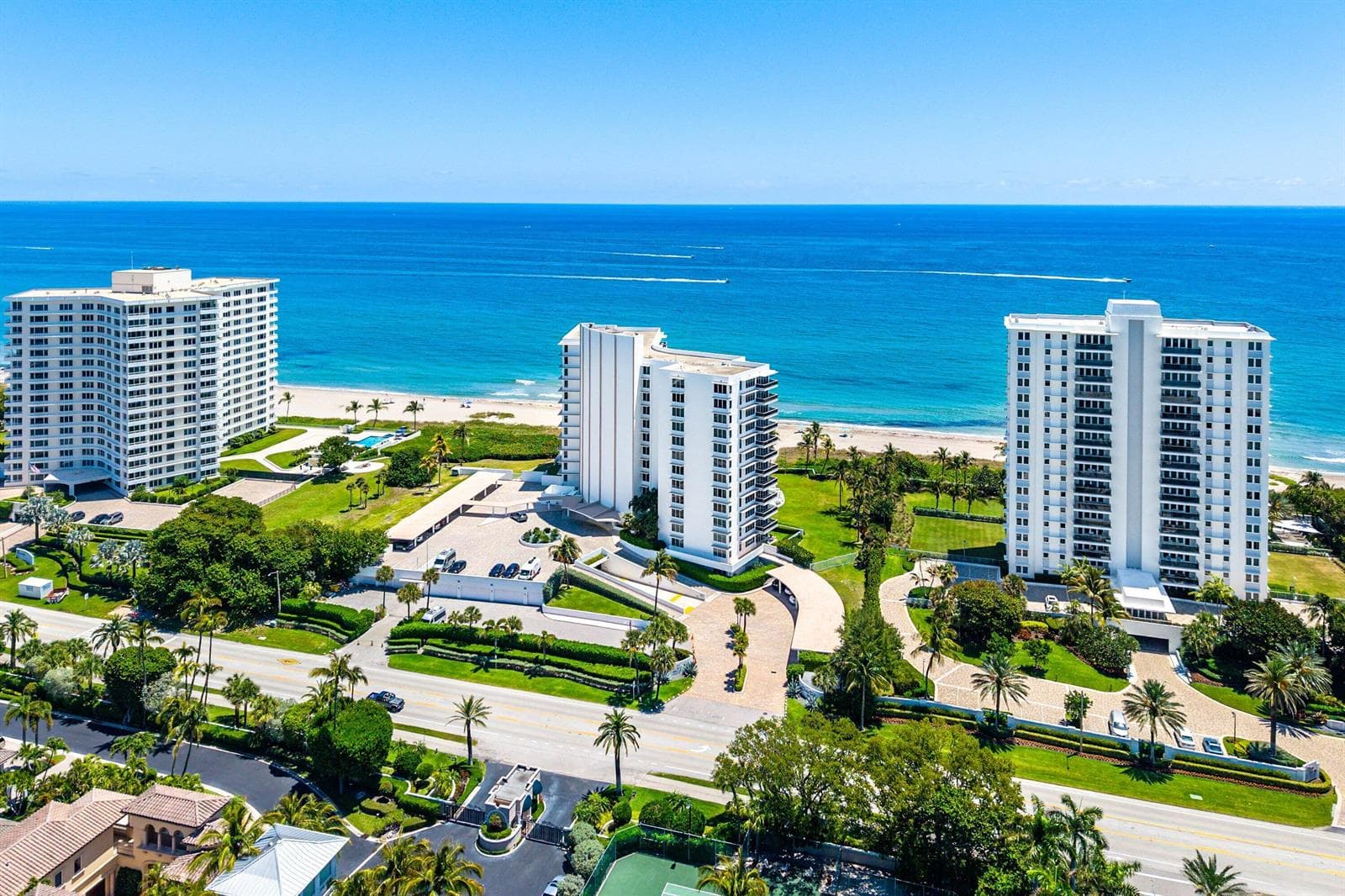049-700SouthOceanBoulevard-BocaRaton-FL-