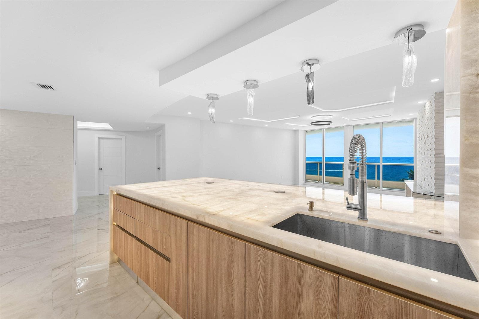 009-700SouthOceanBoulevard-BocaRaton-FL-