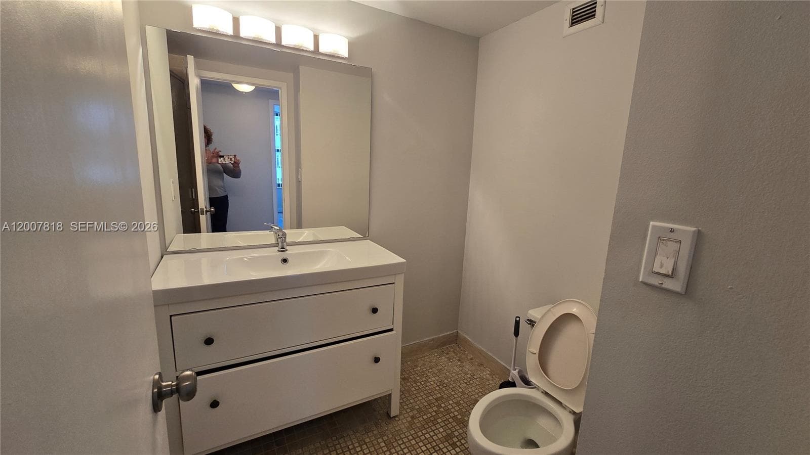 OLYMPUS CONDO · #2317 in Hallandale Beach - Photo 14