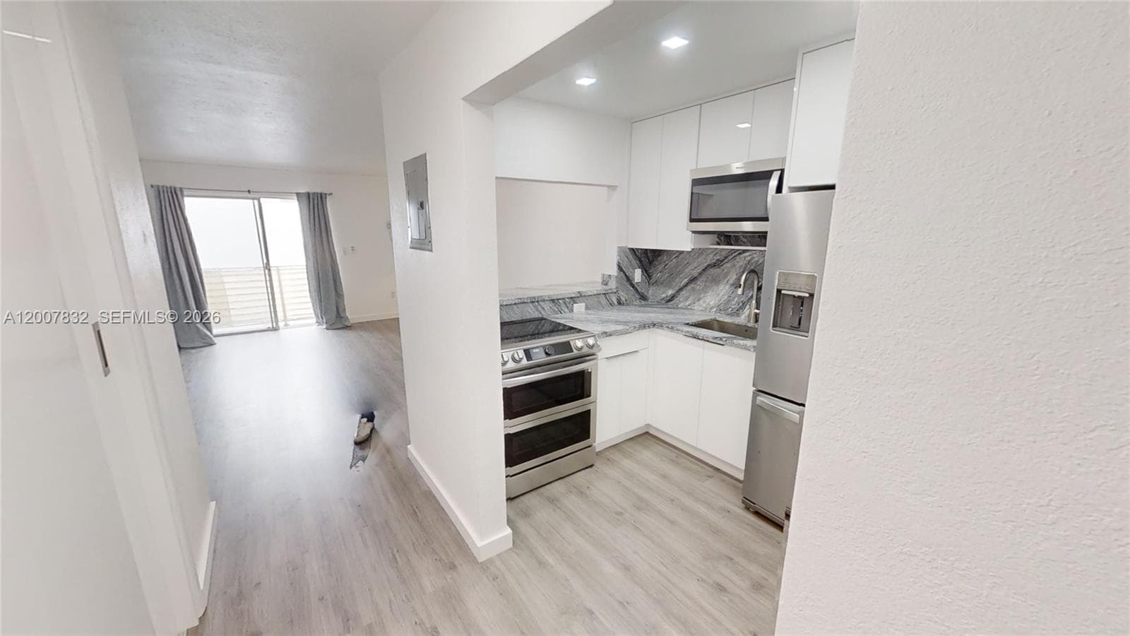 SUNSHINE BAY CONDO · #309 in Miami Beach - Photo 3
