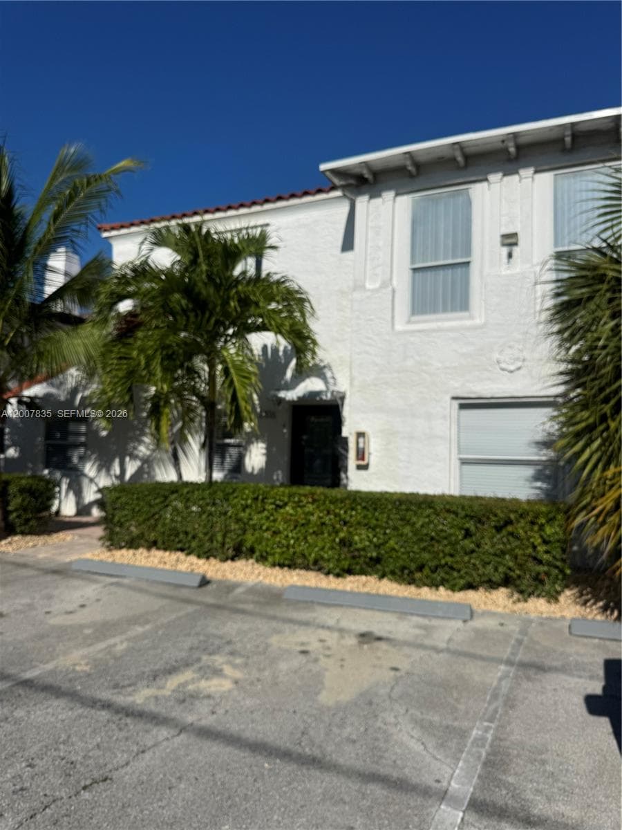FAIRGREEN · #3 in Miami Beach - Photo 1