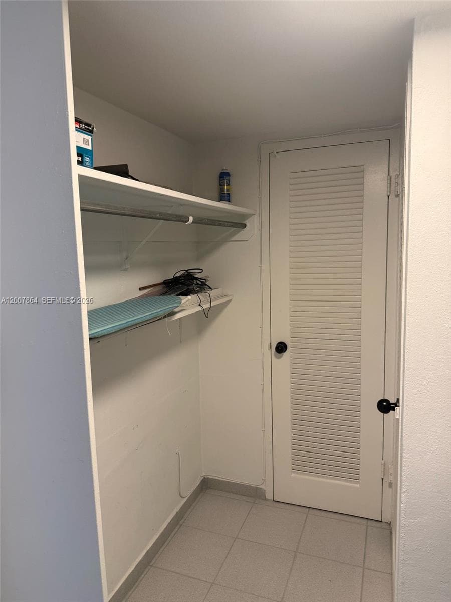FOUR WINDS CONDO · #812 in Surfside - Photo 13