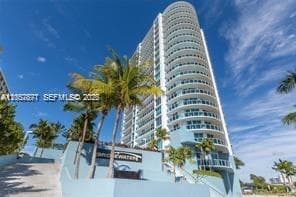 THE BRIDGEWATER CONDO · #1005 in North Bay Village - Photo 10
