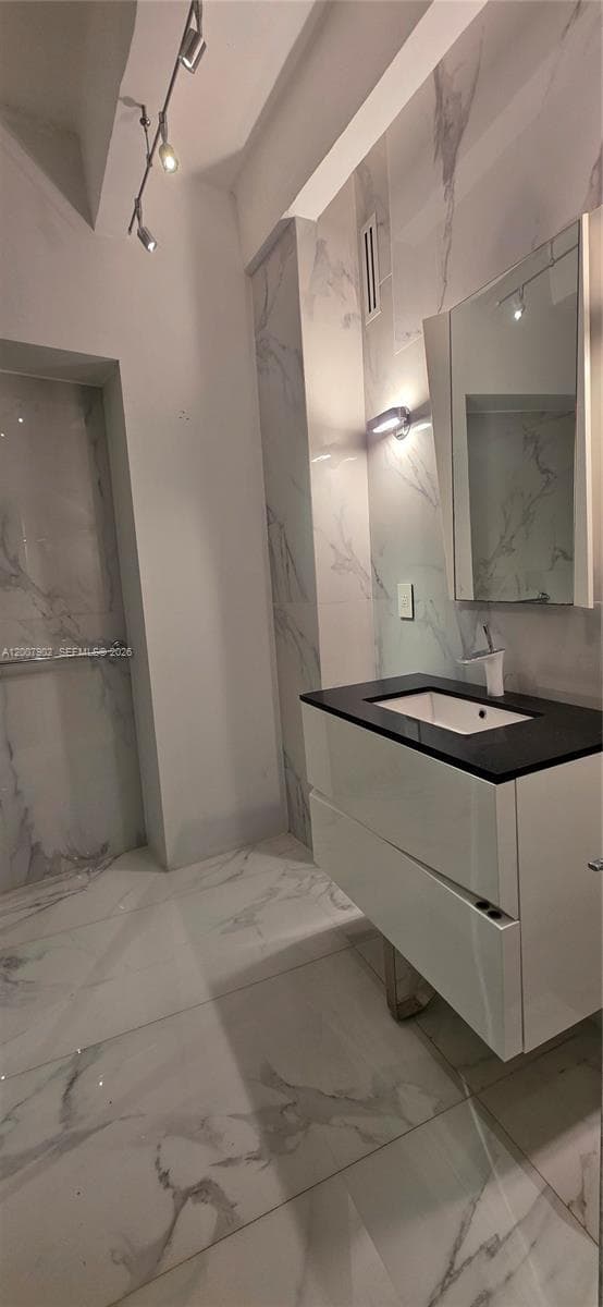 IMPERIAL HOUSE CONDO · #7G in Miami Beach - Photo 15