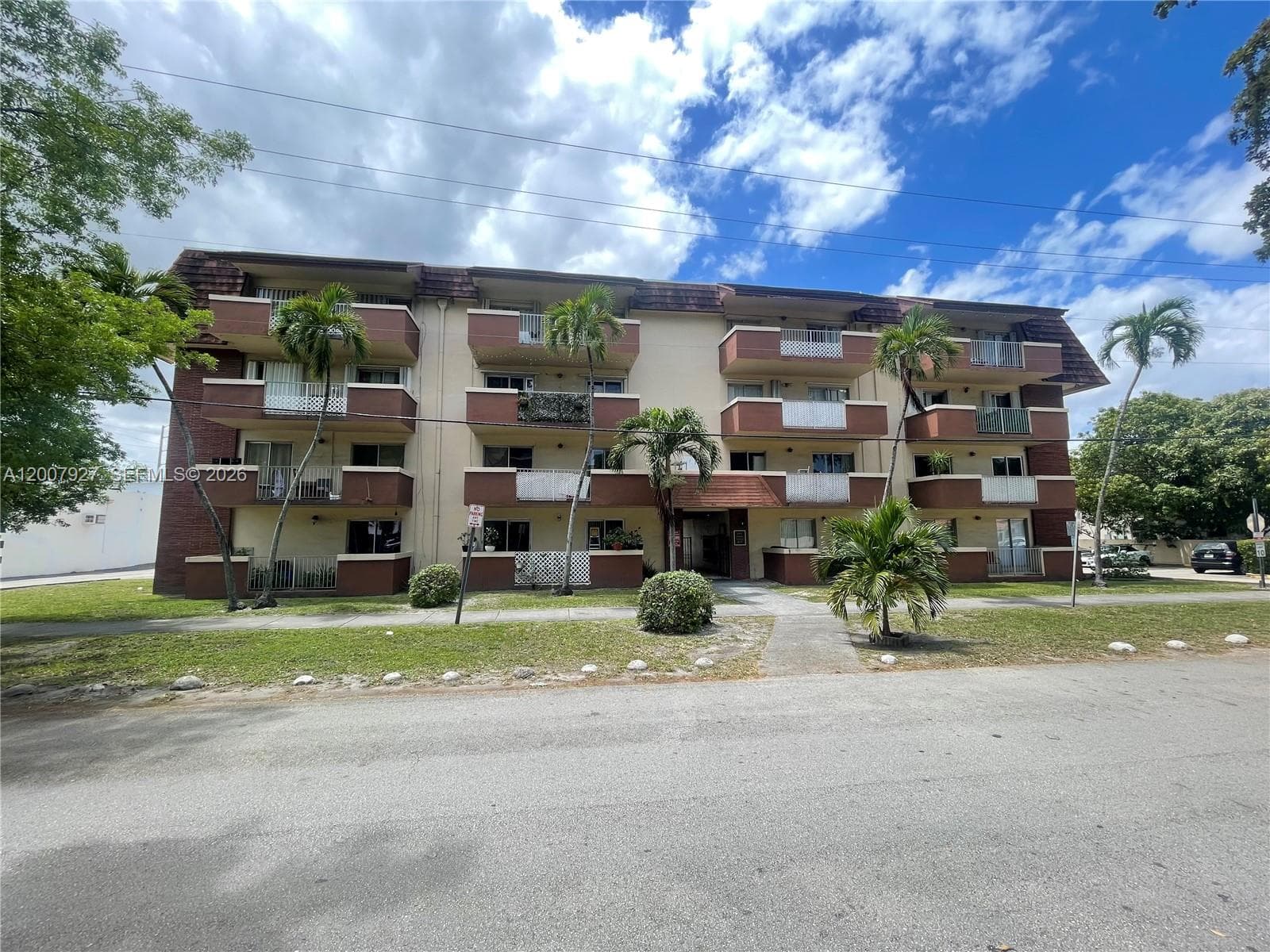 SPRINGS TOWERS · #W401 in Miami Springs - Photo 3