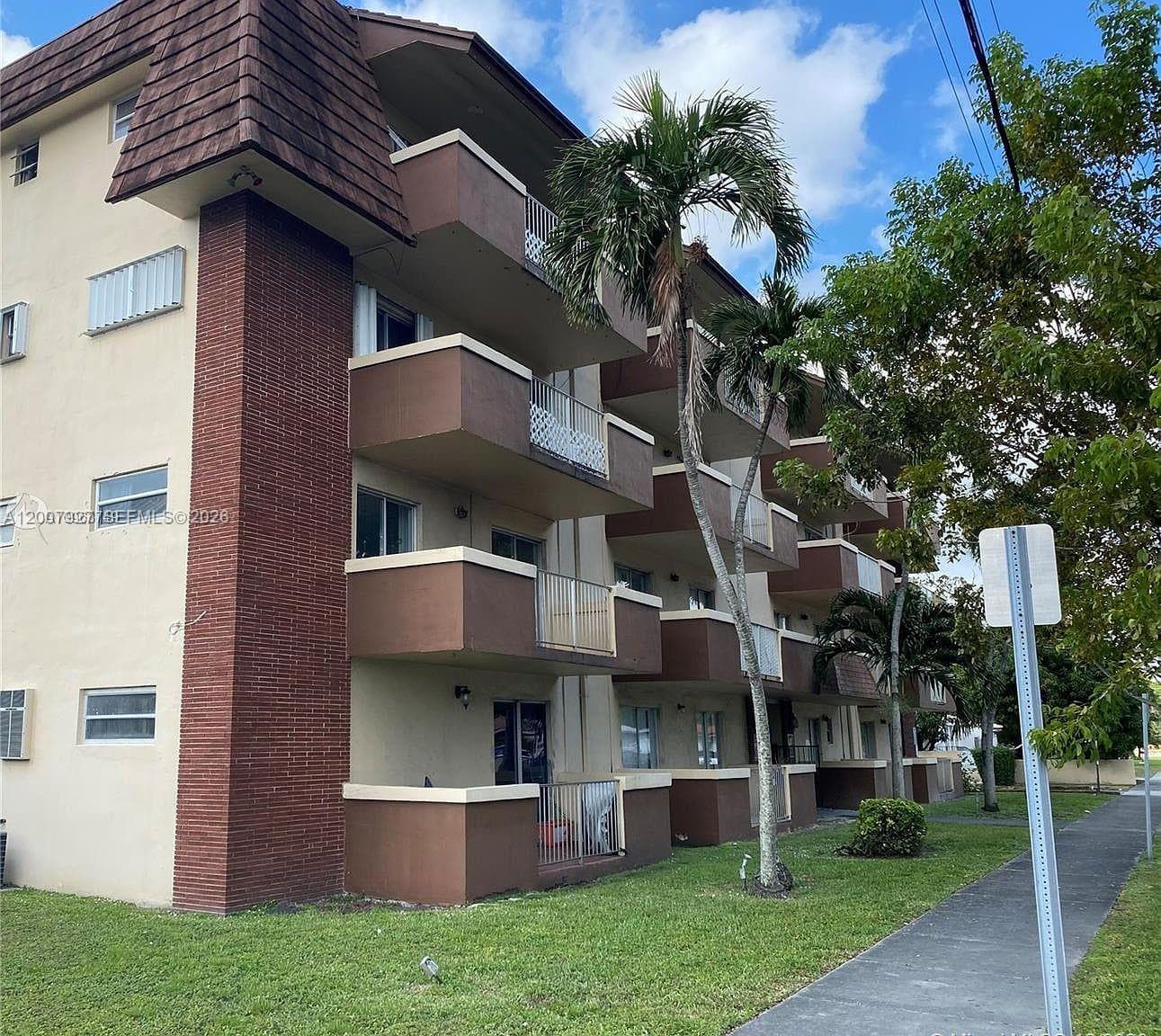 SPRINGS TOWERS · #W401 in Miami Springs - Photo 4