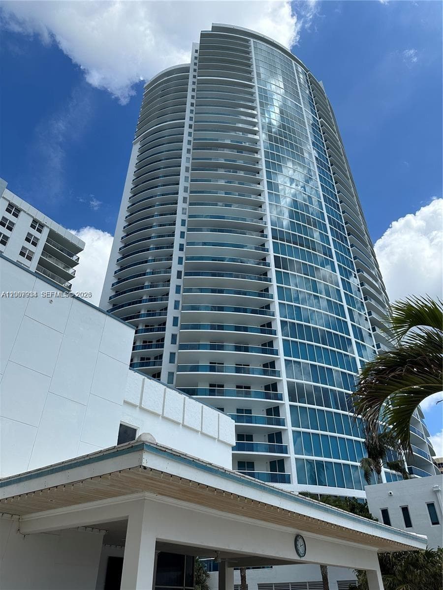 AQUARIUS CONDO · #1706S in Hollywood - Photo 22