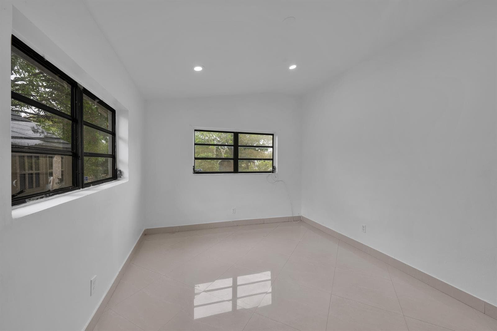 17551 NE 5th Ave North Miami 00029