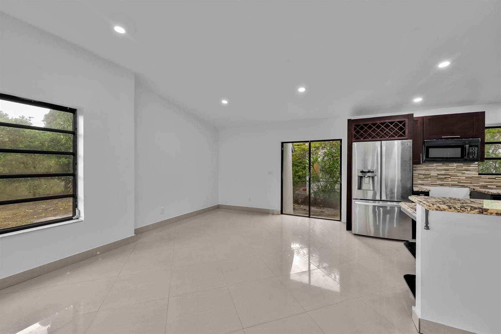 17551 NE 5th Ave North Miami 00013